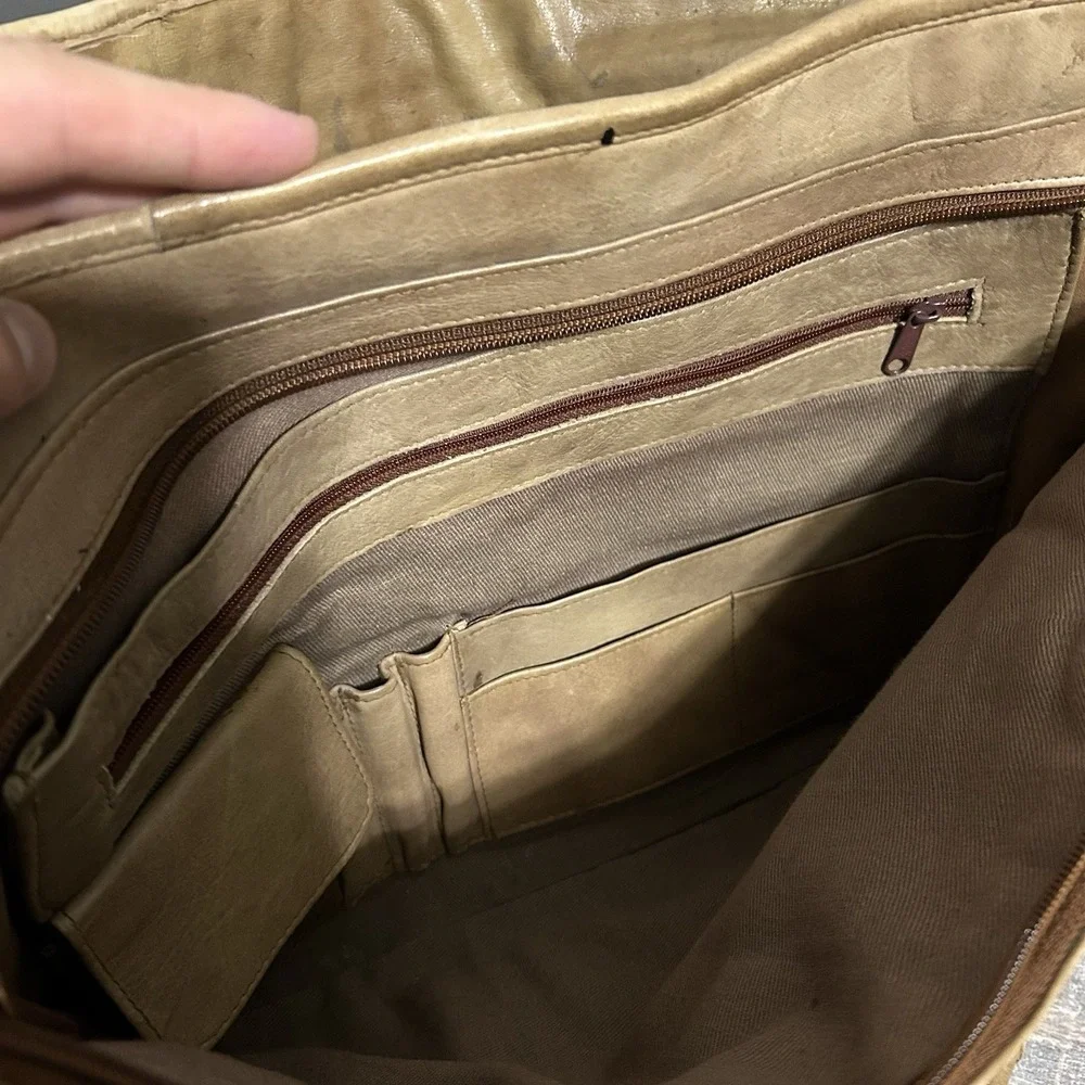 Vintage Wilsons Leather Briefcase Genuine Leather Tan Multi-Pocket Bag
